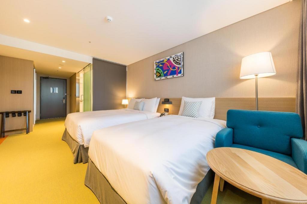 Howard Johnson By Wyndham Incheon Airport Exterior photo