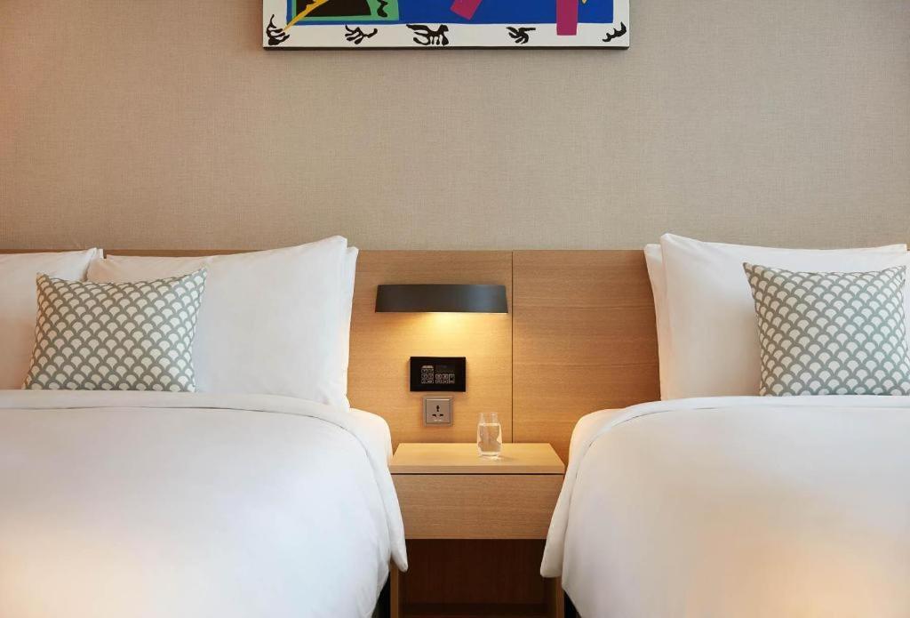 Howard Johnson By Wyndham Incheon Airport Exterior photo