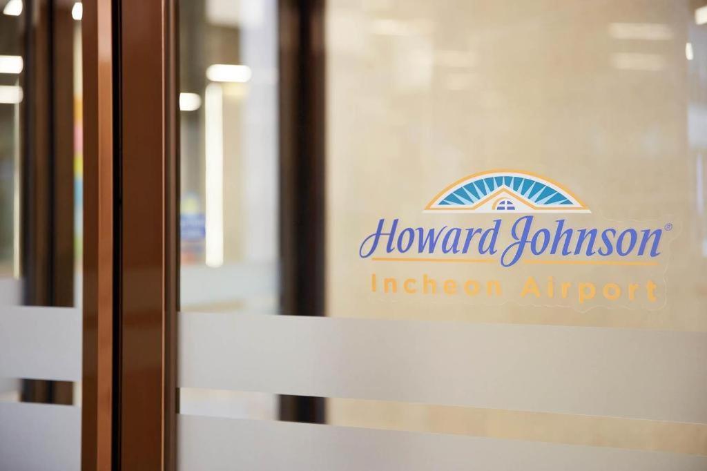 Howard Johnson By Wyndham Incheon Airport Exterior photo